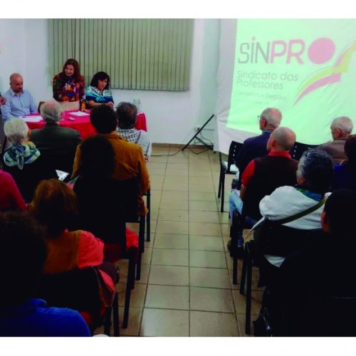Encontro no Sinpro Campinas aprofunda debate sobre instituições católicas